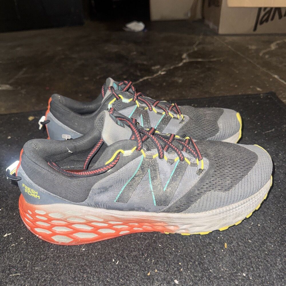 Men's sz 11 New Balance Fresh Foam MORE TR Trail Running Shoes Black Gray
